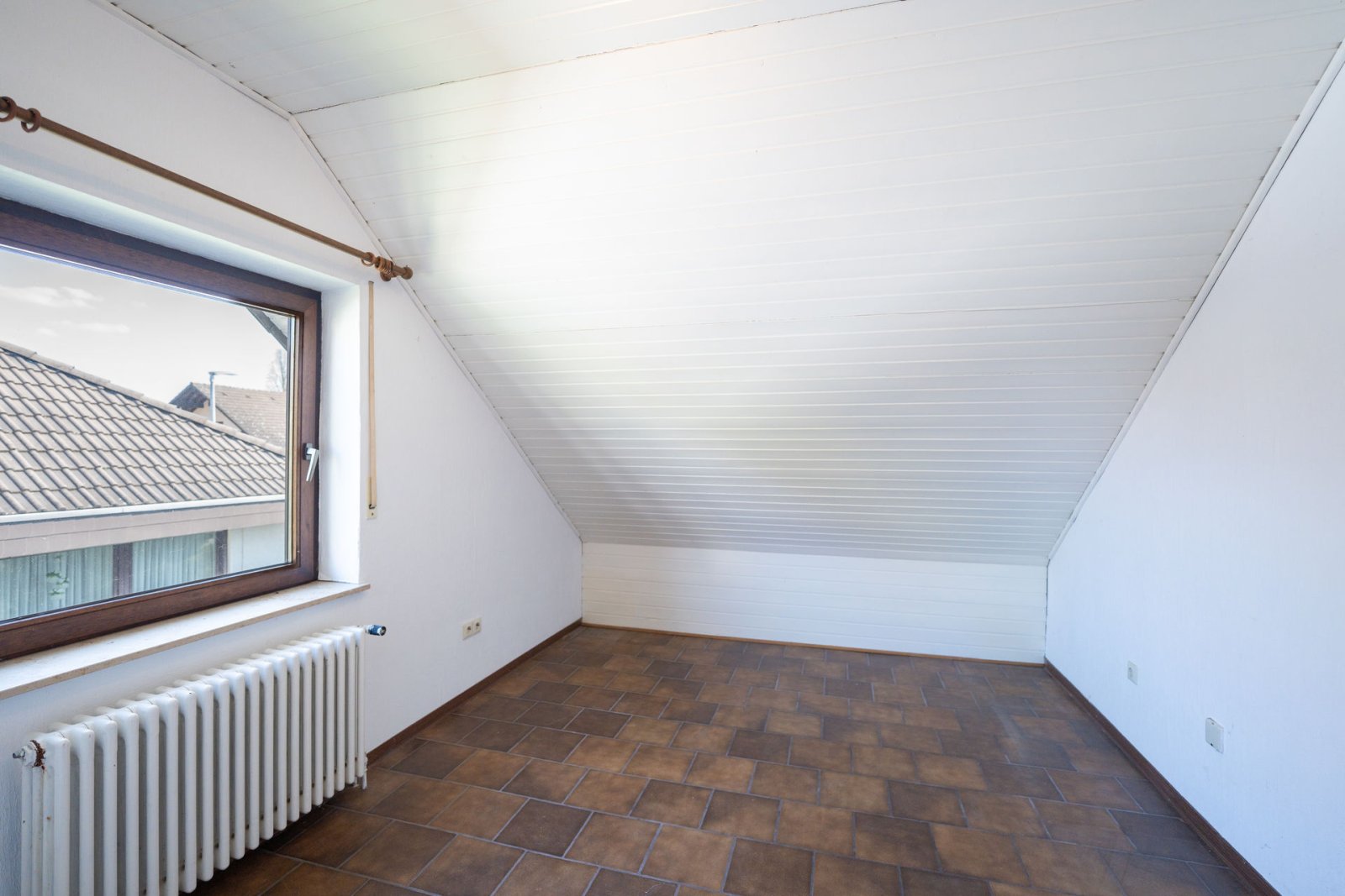 Einfamilienhaus in Biblis – Großzügiges Wohnen auf 203 m² mit viel Platz für die ganze Familie