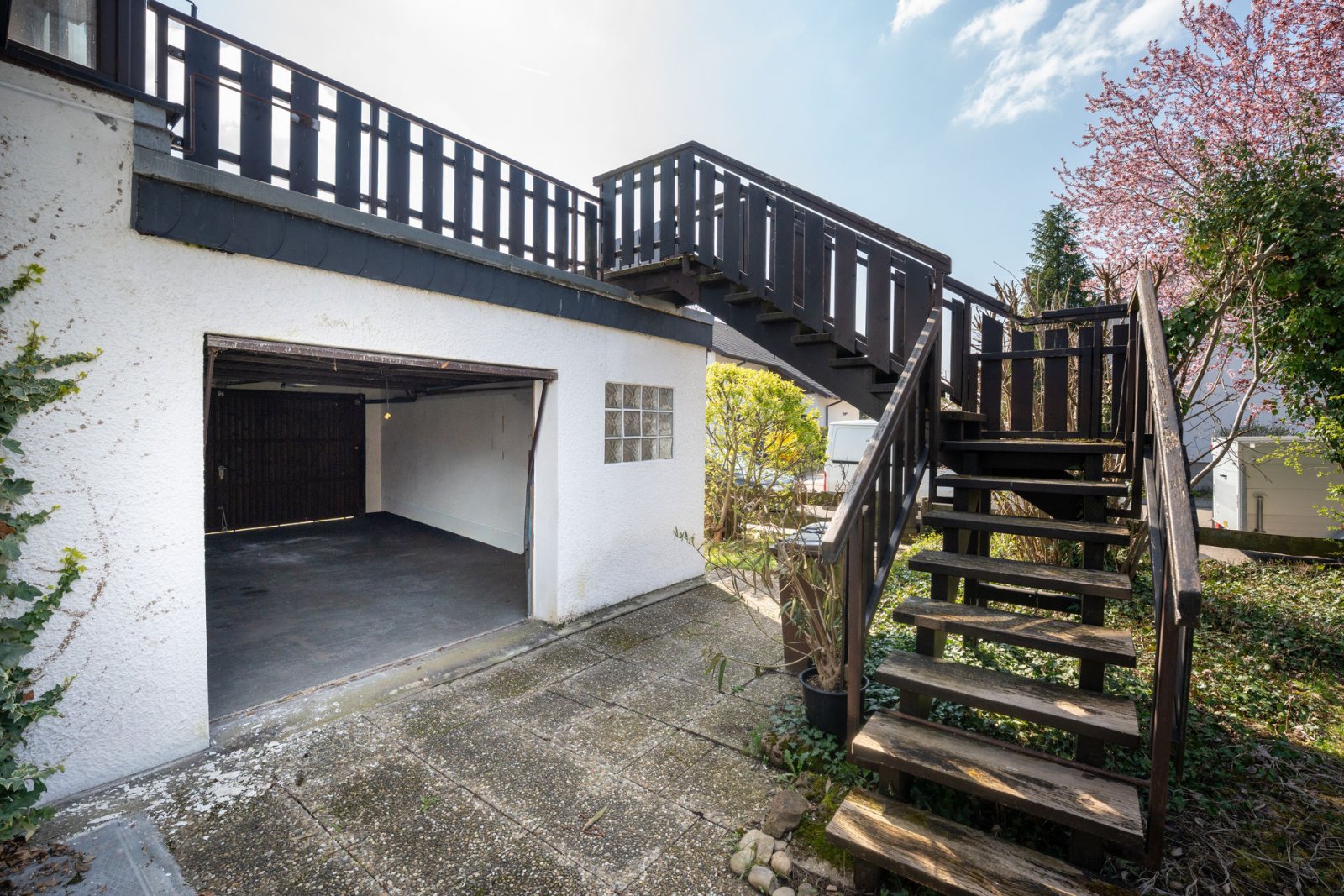 Einfamilienhaus in Biblis – Großzügiges Wohnen auf 203 m² mit viel Platz für die ganze Familie