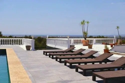 Mallorca - Modernisierte Villa mit Pool, Tennisplatz, Gästehaus und Panoramablick