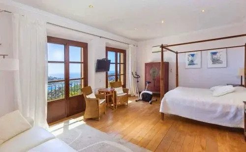 Mallorca - Exklusive Villa in Port Andratx mit Gäste Apartment und 2 Pools.