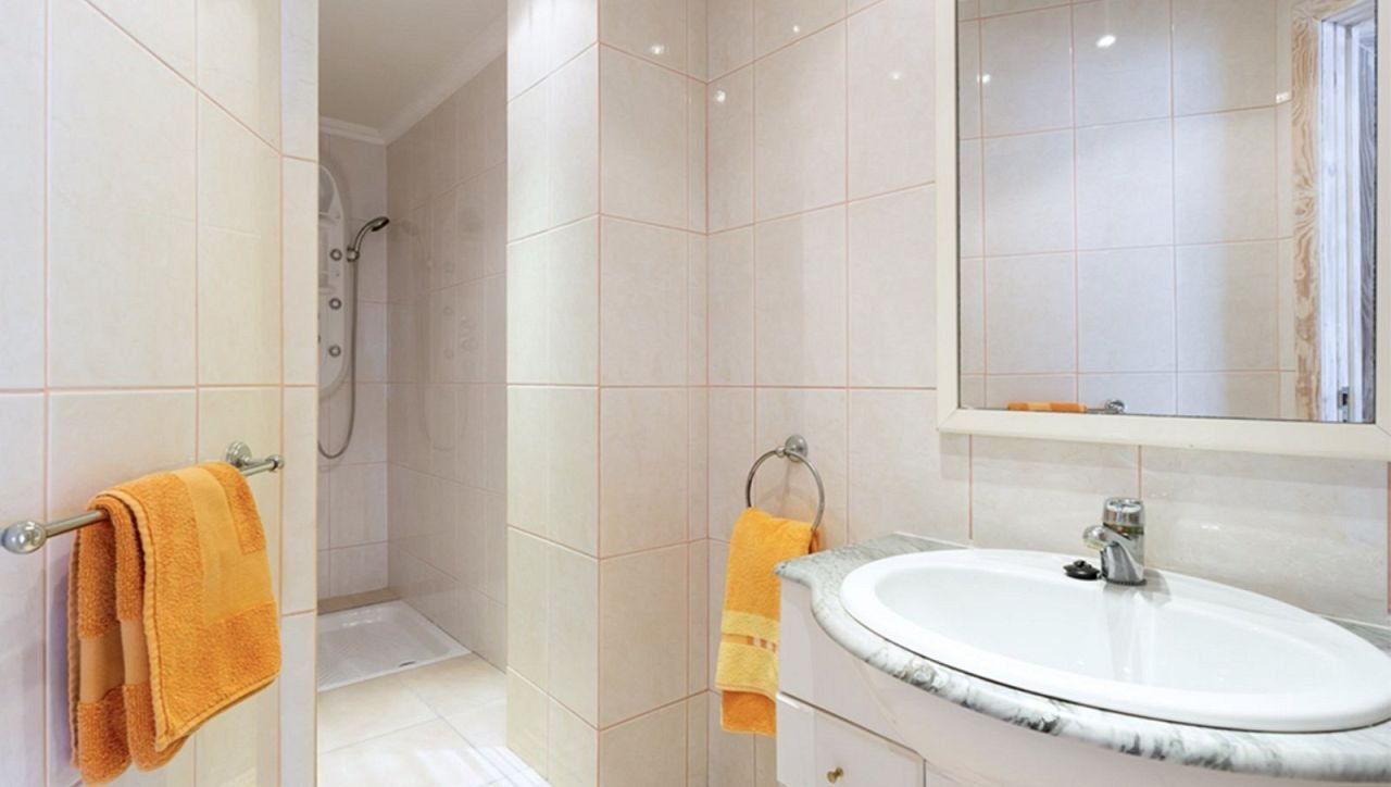 Mallorca - Exklusive Meerblick-Wohnung in erster Linie – Ihr Rückzugsort mit mediterranem Flair