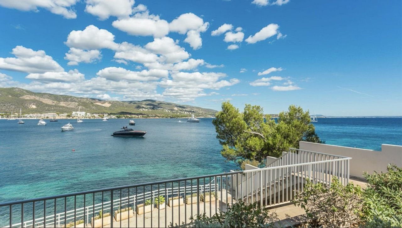Mallorca - Exklusive Meerblick-Wohnung in erster Linie – Ihr Rückzugsort mit mediterranem Flair