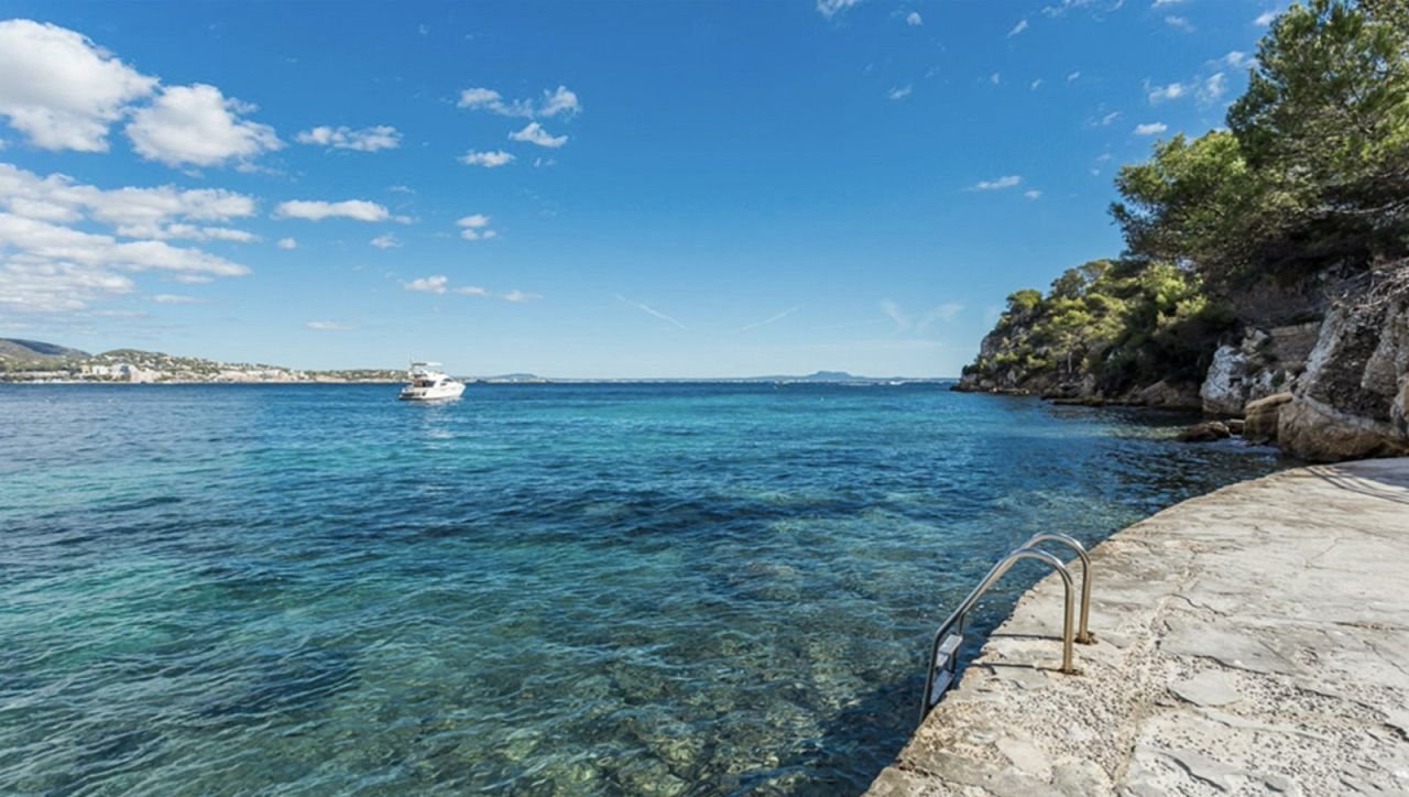 Mallorca - Exklusive Meerblick-Wohnung in erster Linie – Ihr Rückzugsort mit mediterranem Flair
