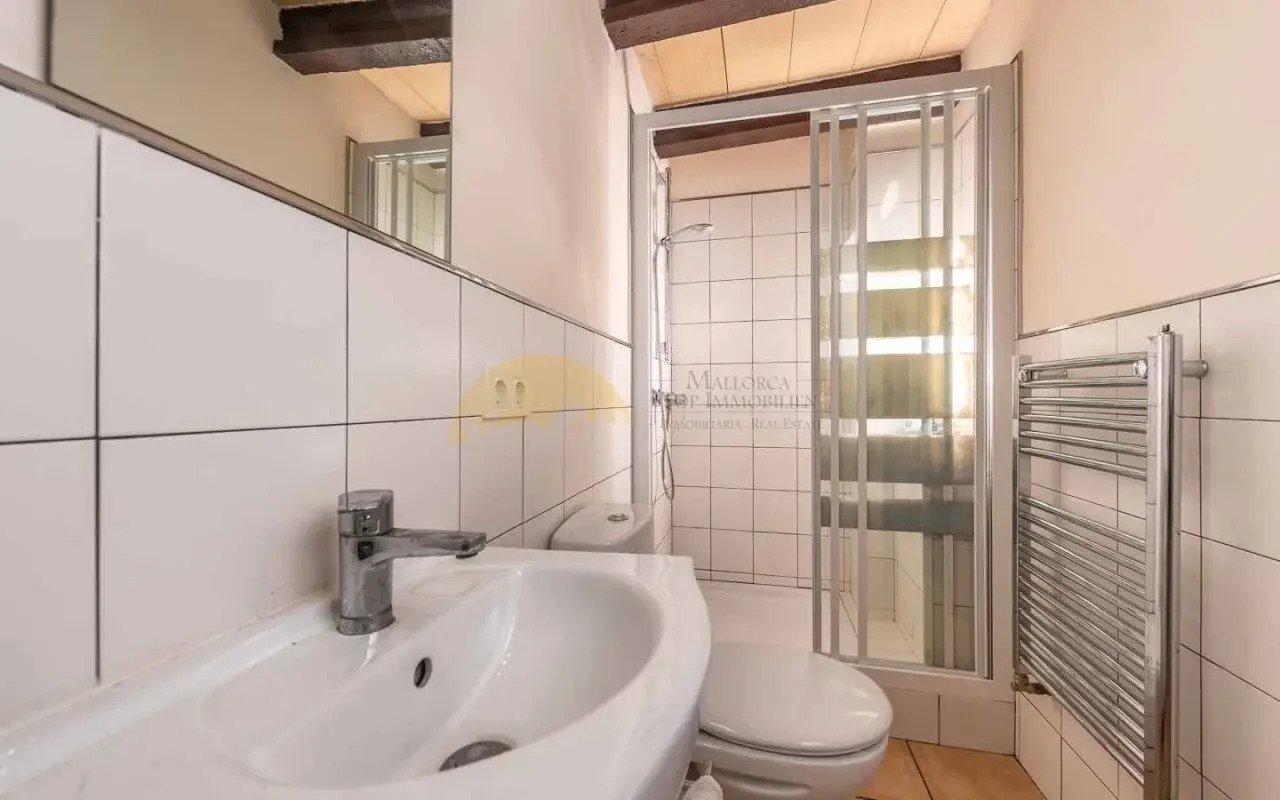 Mallorca - Exklusive Finca mit Tennisplatz, Pool und Ferienvermietungslizenz – Eine Oase der Ruhe und Eleganz