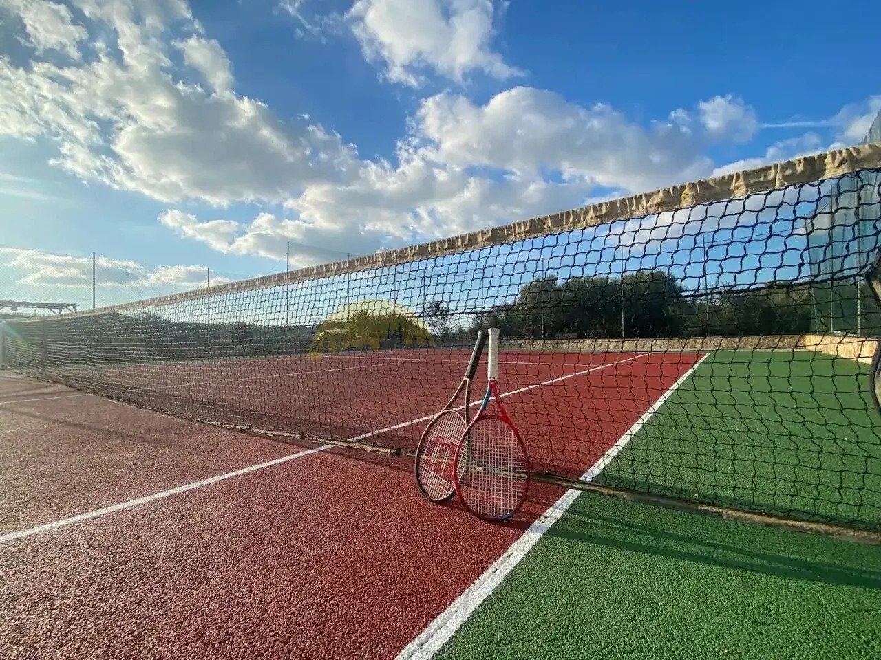 Mallorca - Exklusive Finca mit Tennisplatz, Pool und Ferienvermietungslizenz – Eine Oase der Ruhe und Eleganz