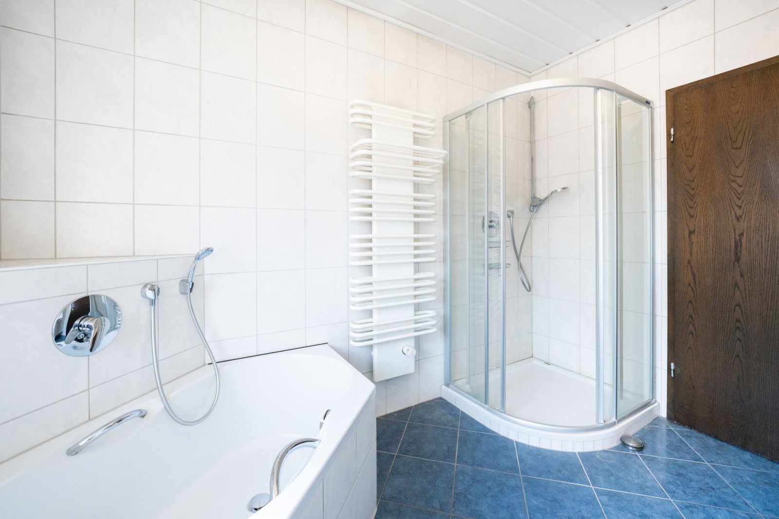 Einfamilienhaus in Biblis – Großzügiges Wohnen auf 203 m² mit viel Platz für die ganze Familie