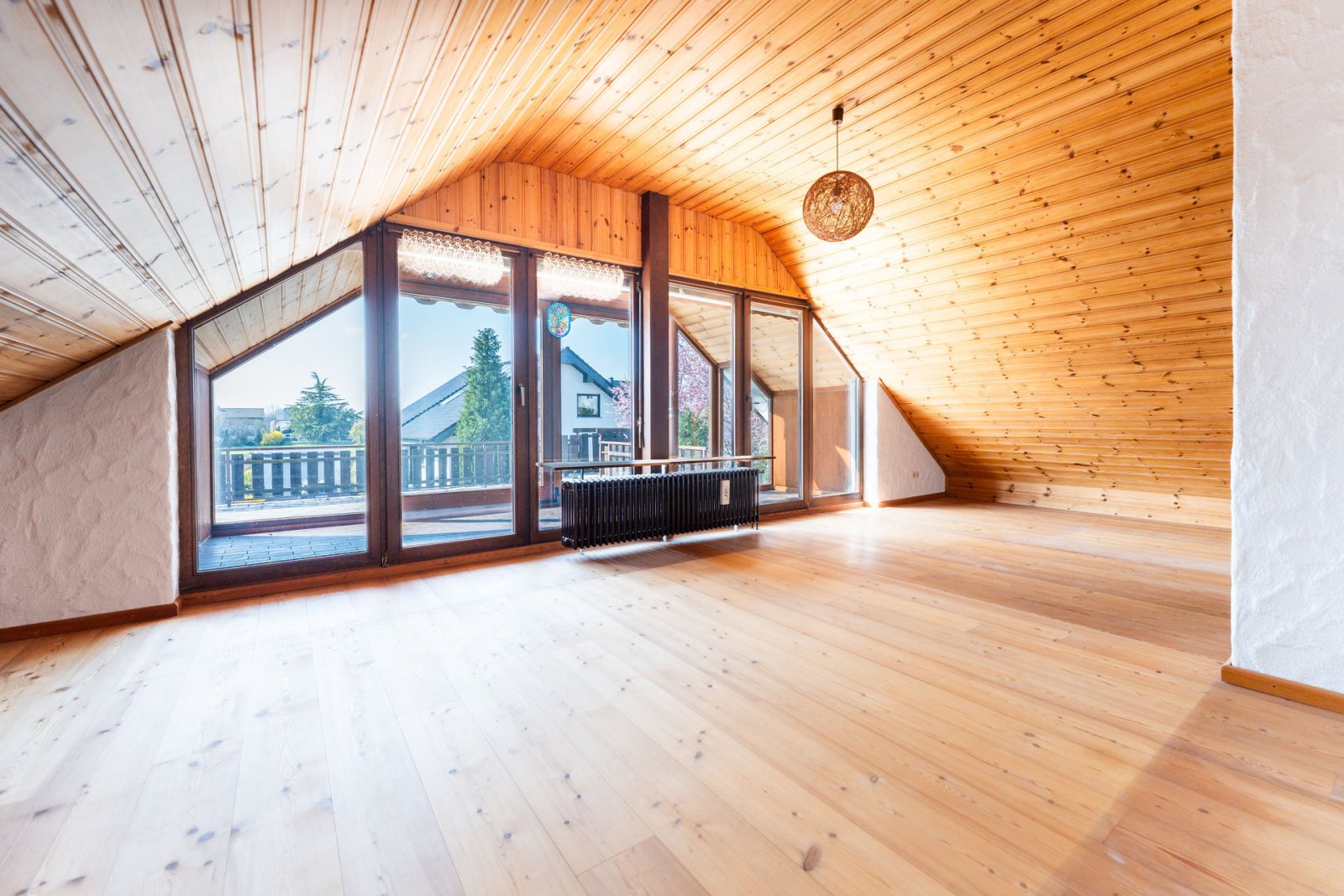 Einfamilienhaus in Biblis – Großzügiges Wohnen auf 203 m² mit viel Platz für die ganze Familie