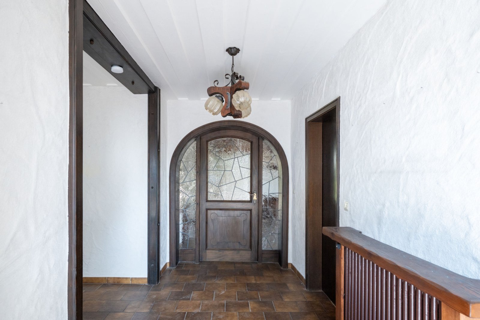 Einfamilienhaus in Biblis – Großzügiges Wohnen auf 203 m² mit viel Platz für die ganze Familie