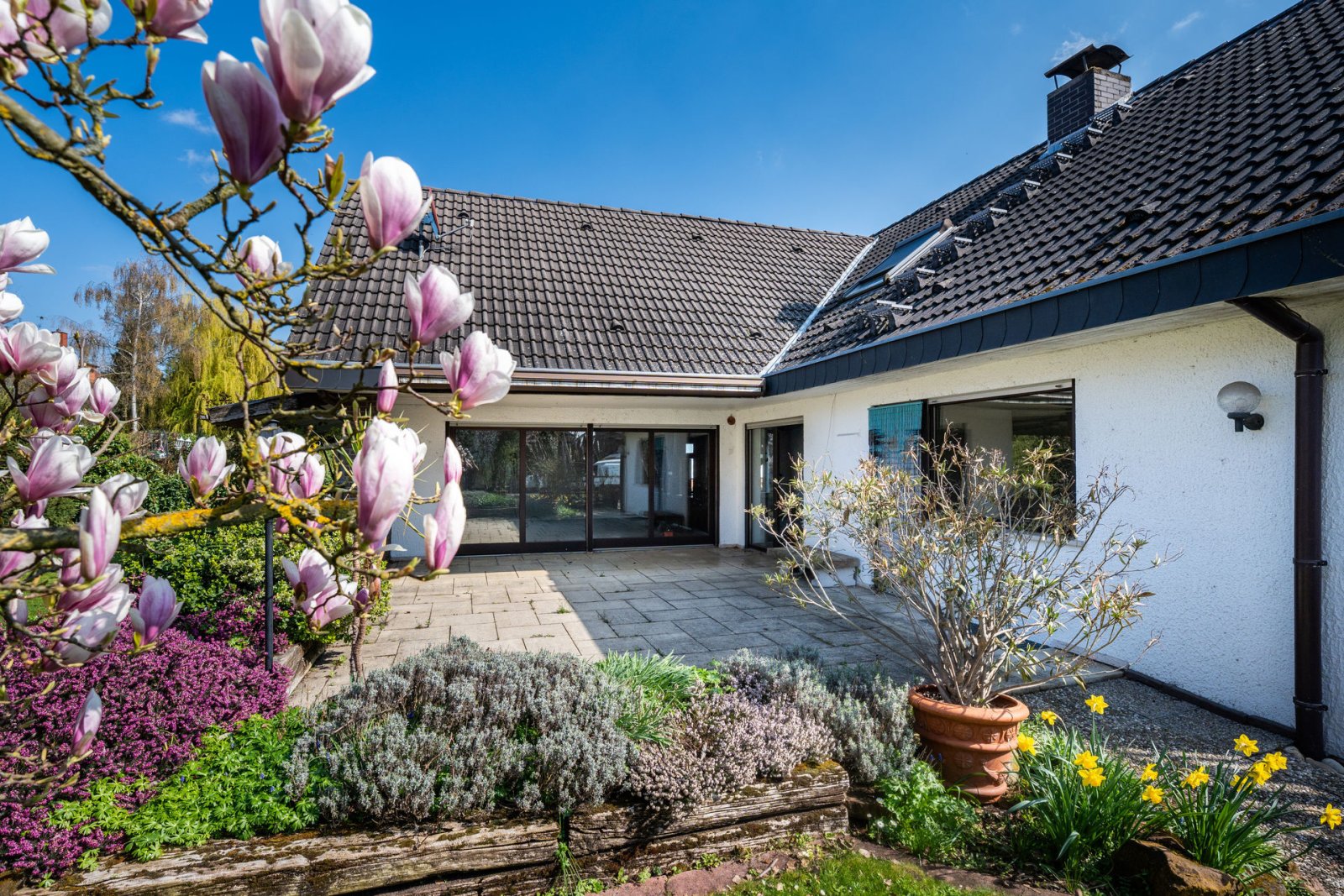 Einfamilienhaus in Biblis – Großzügiges Wohnen auf 203 m² mit viel Platz für die ganze Familie